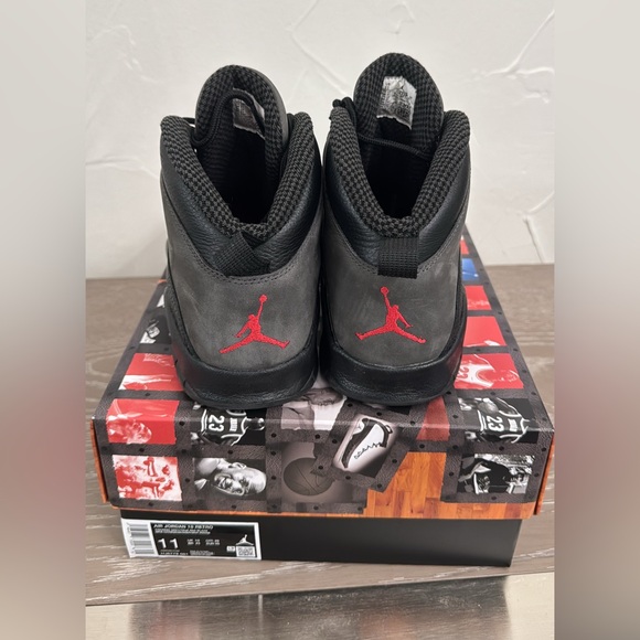 MENS AIR JORDAN 10 RETRO CHARRED GREY/TRUE RED-BLACK HJ6779-001 US SIZE 11 - Picture 5 of 7